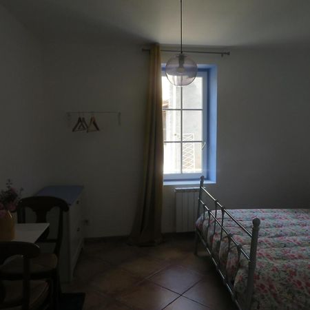 Auberge De La Petite Casserole Revest-des-Brousses Exterior foto